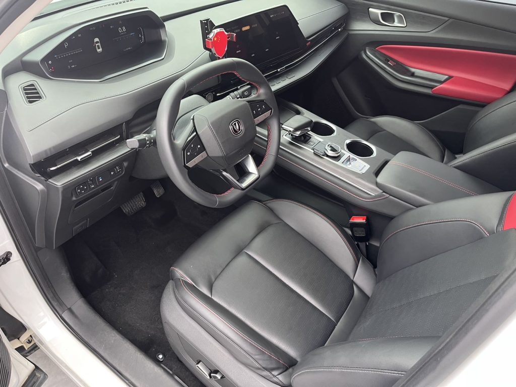 ChanganCS55PLUS Модель 2022 года 1.5T Sport Edition - Huishida Trading