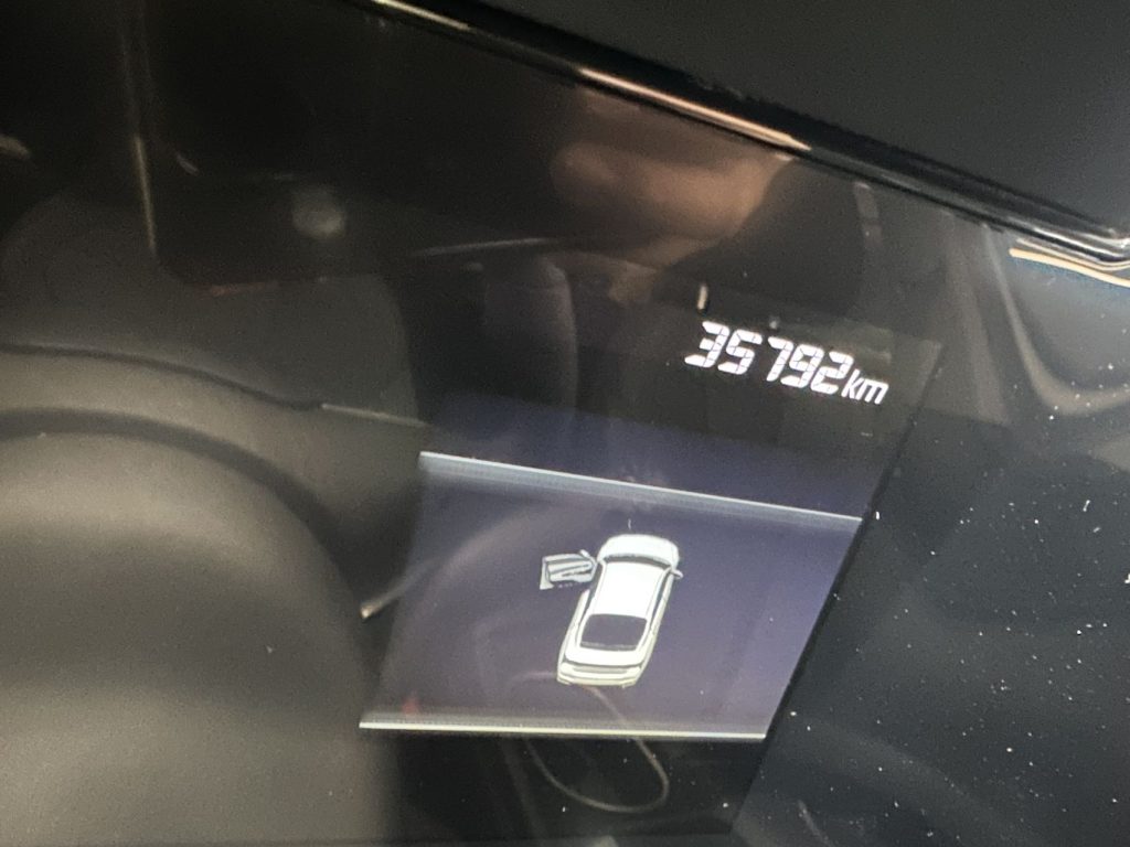 Hyundai Elantra 2022 года 1,5 л CVT LUX Premium Edition - Huishida Trading