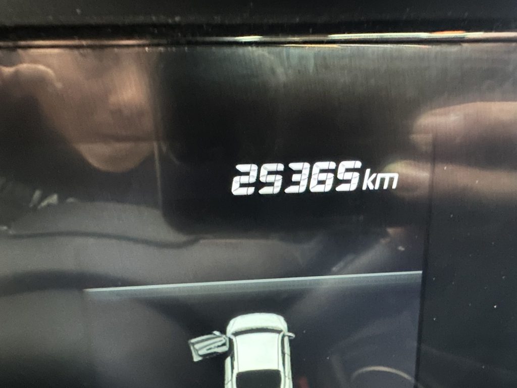 Hyundai Elantra 2022 года 1,5 л CVT LUX Premium Edition - Huishida Trading