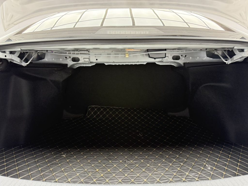 Toyota Corolla Модель 2021 года 1.2T S-CVT Pioneer PLUS Edition - Huishida Trading