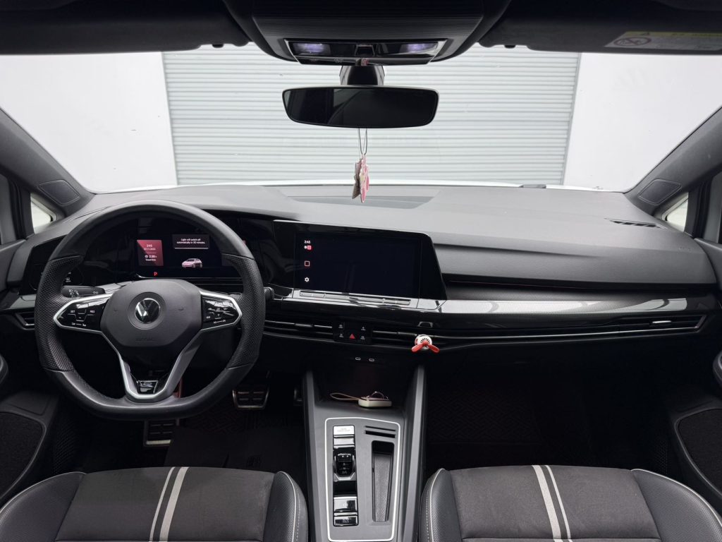 Volkswagen Golf 2023 280TSI DSG R-Line - Huishida Trading