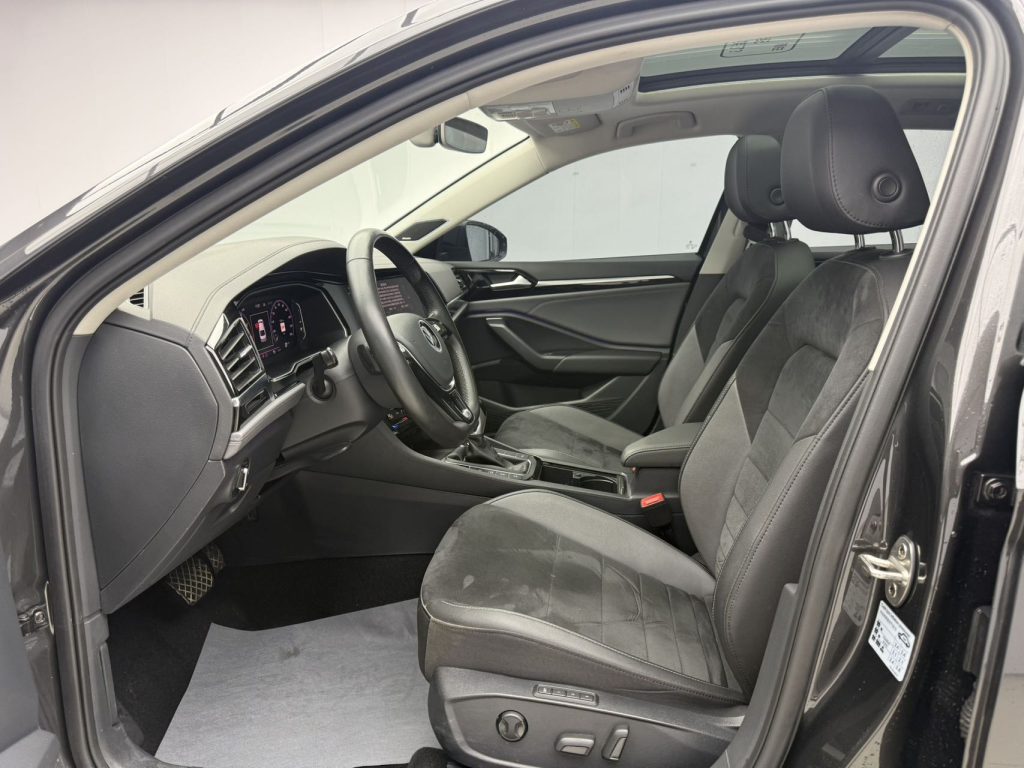 Volkswagen Sagitar 2021 280TSI DSG Luxury Smart Connect Edition - Huishida Trading