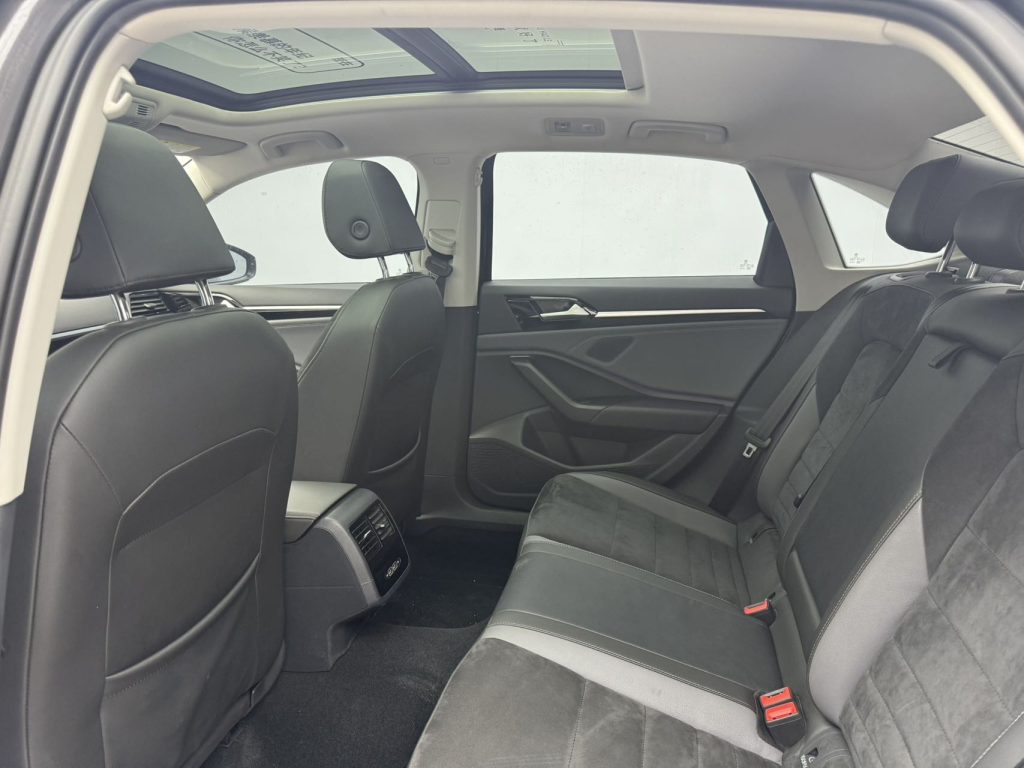 Volkswagen Sagitar 2021 280TSI DSG Luxury Smart Connect Edition - Huishida Trading