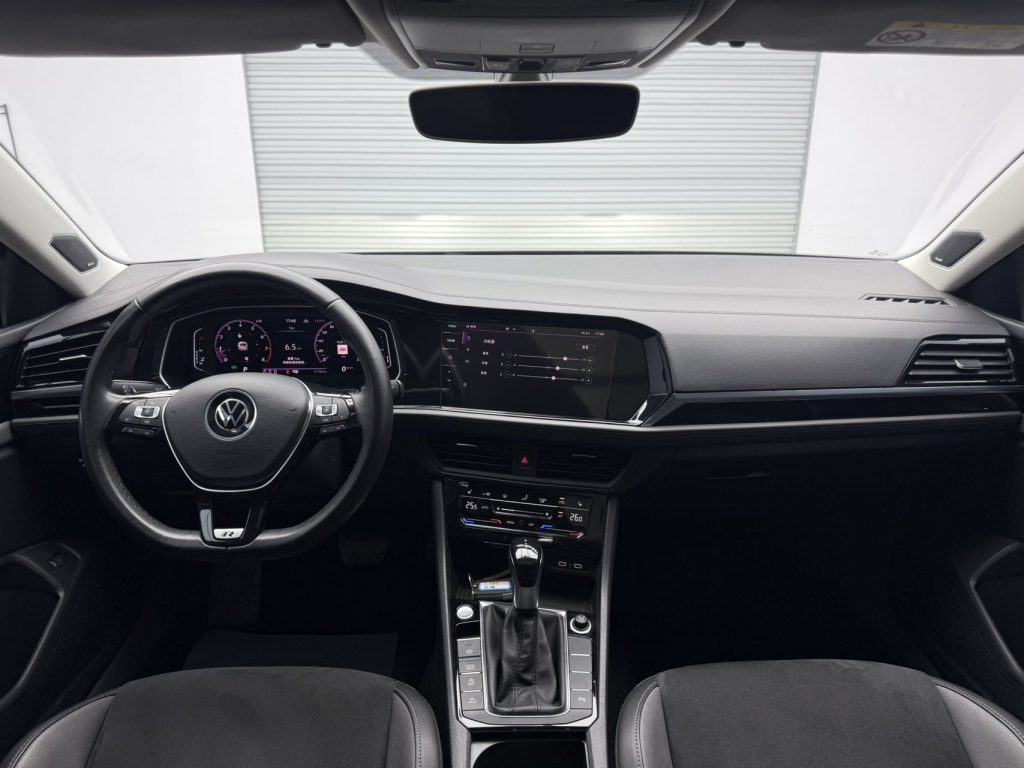 Volkswagen Sagitar 2021 280TSI DSG Luxury Smart Connect Edition - Huishida Trading