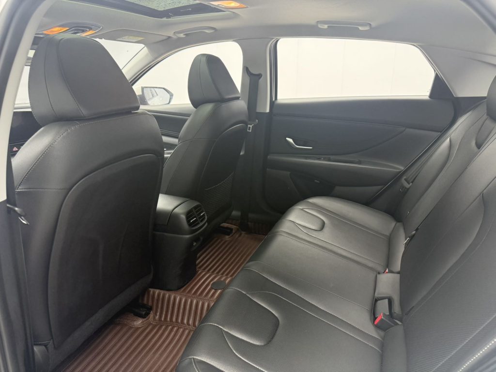 ELANTRA Модель 2022 года 1,5 л CVT LUX Prestige Edition - Huishida Trading