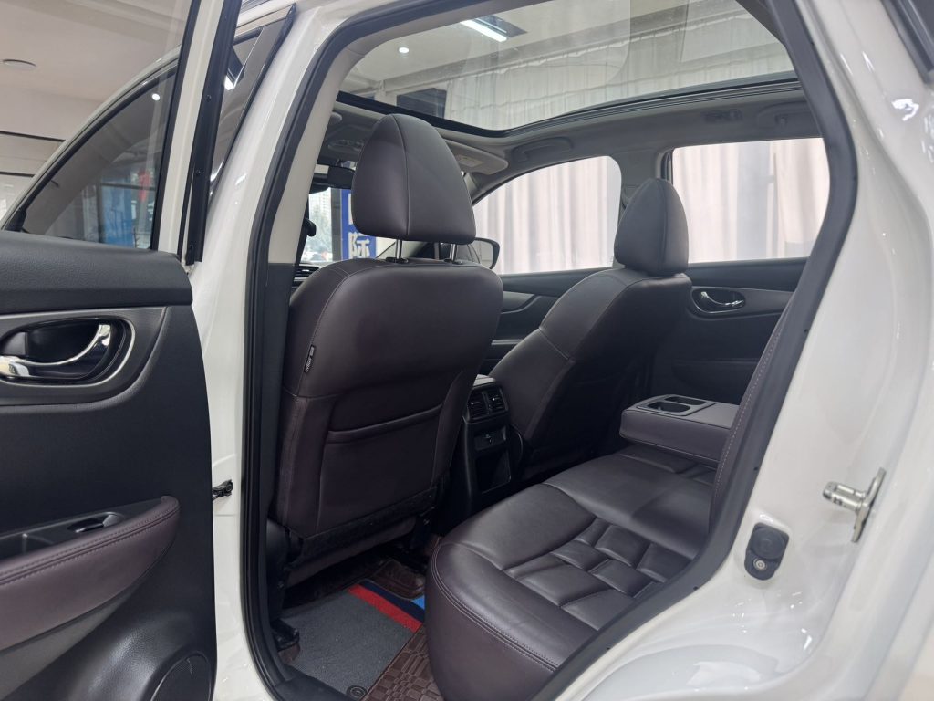 Nissan QASHQAI 2022 года 2,0 л CVT XV TOP Flagship Edition - Huishida Trading