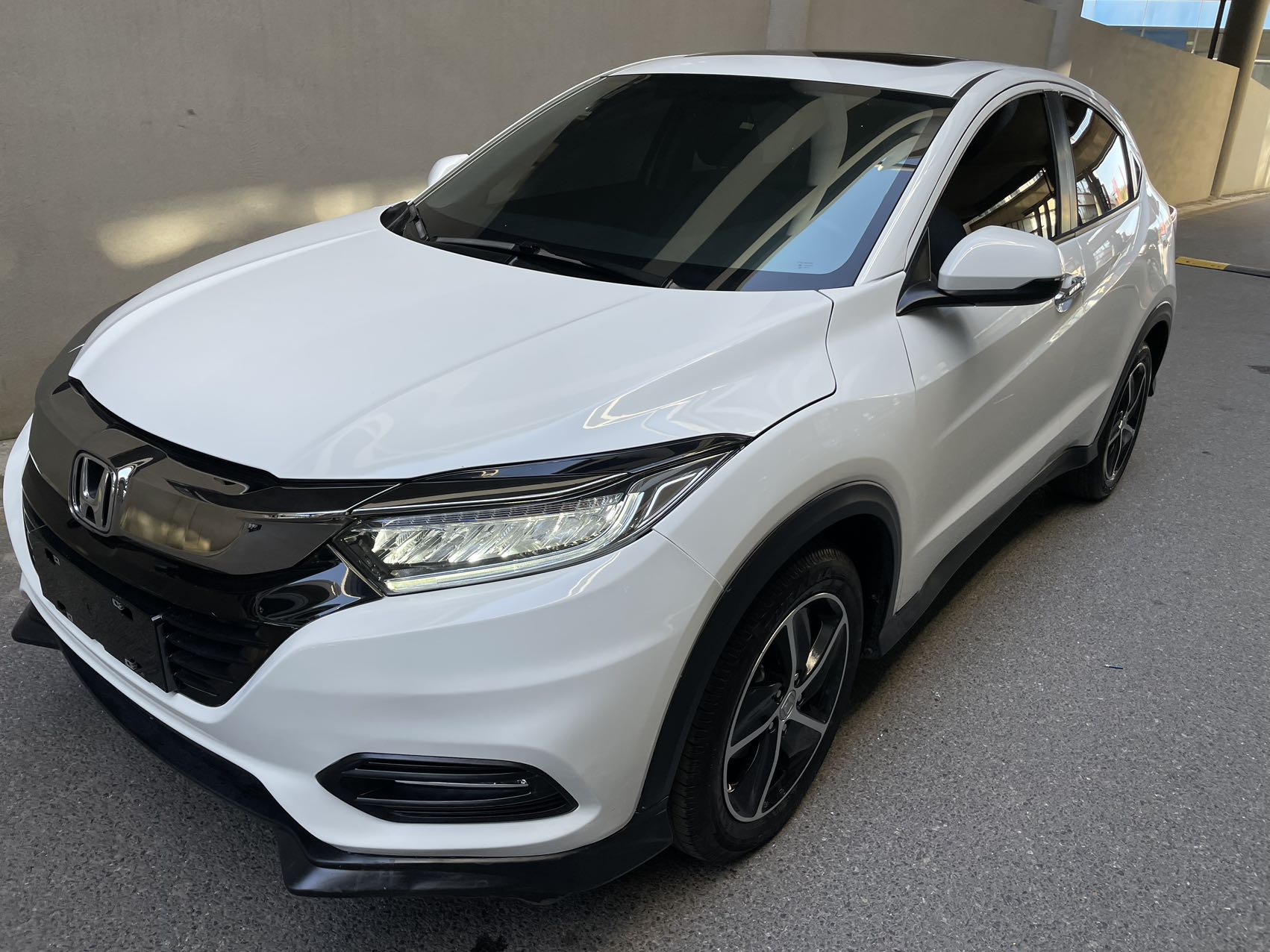 Honda VEZEL Модель 2020 года, 1,5 л, CVT, Luxury Edition