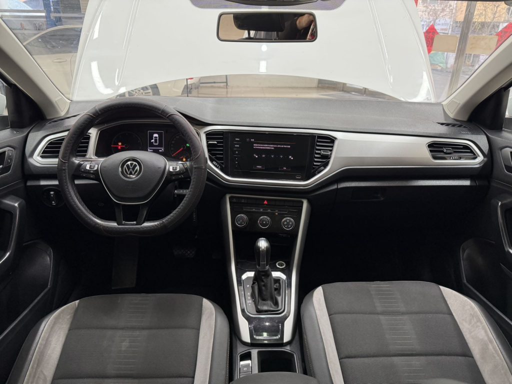 Volkswagen T-ROC 2021 года 280TSI DSG Передний привод Elite Smart Connect Edition - Huishida Trading