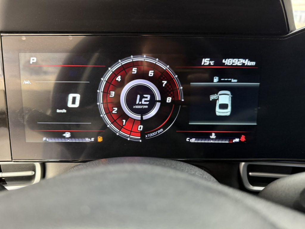 Hyundai Elantra 2022 года 1,5 л CVT LUX Premium Edition - Huishida Trading