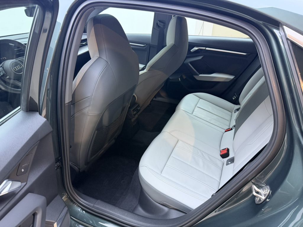 Audi A3 2021 A3L Limousine 35 TFSI Luxury Elegance Edition - Huishida Trading