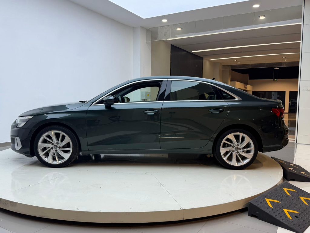 Audi A3 2021 A3L Limousine 35 TFSI Luxury Elegance Edition - Huishida Trading