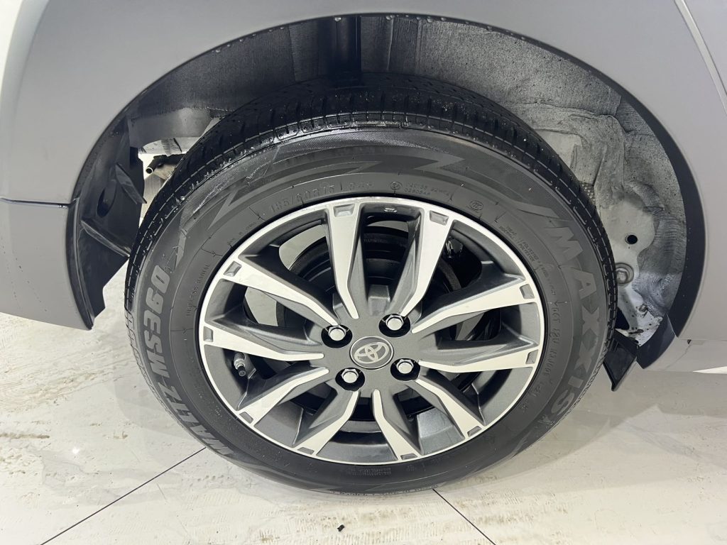 Toyota YARiS L 2022 Модель YARiS X 1.5L CVT Premium Edition - Huishida Trading