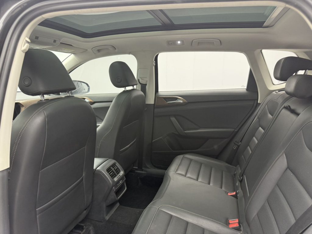 Volkswagen Tharu 2021 280TSI Two-Wheel Drive Luxury Edition PLUS - Huishida Trading