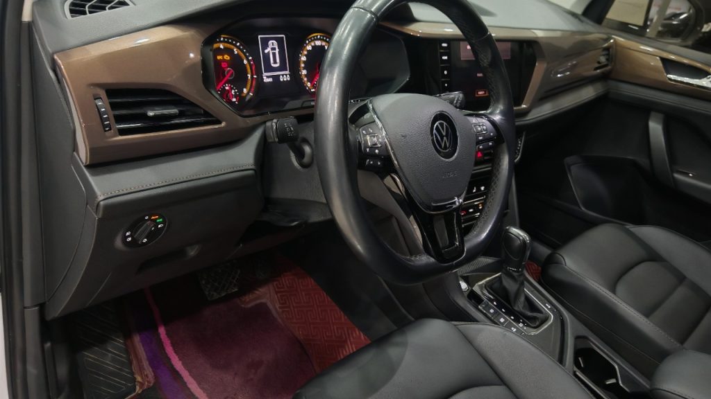 Volkswagen Tharu 2021 280TSI Two-Wheel Drive Luxury Edition PLUS - Huishida Trading