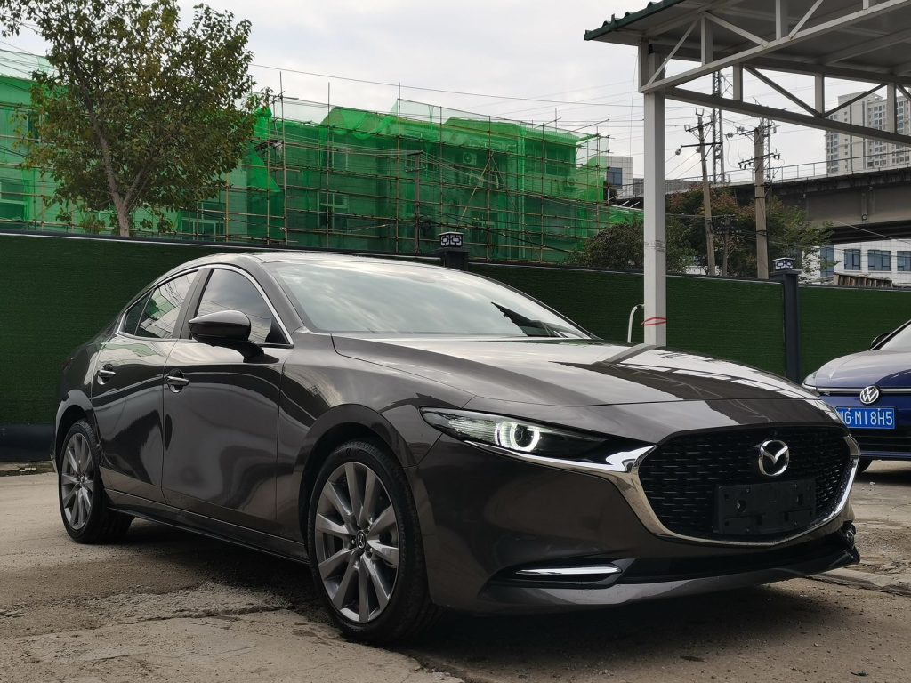 Mazda3 Axela Модель 2021 года, 2,0 л, автоматическая коробка передач, версия Premium Edition. - Huishida Trading