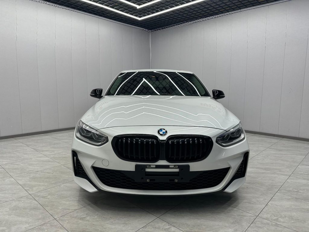 BMW 1 серии 2022 120i M Sport Night Edition - Huishida Trading