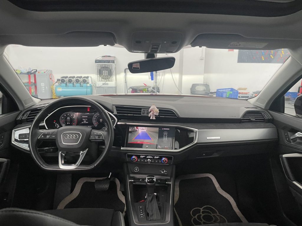 Audi Q3 2022 года 35 TFSI Sportline National VI - Huishida Trading