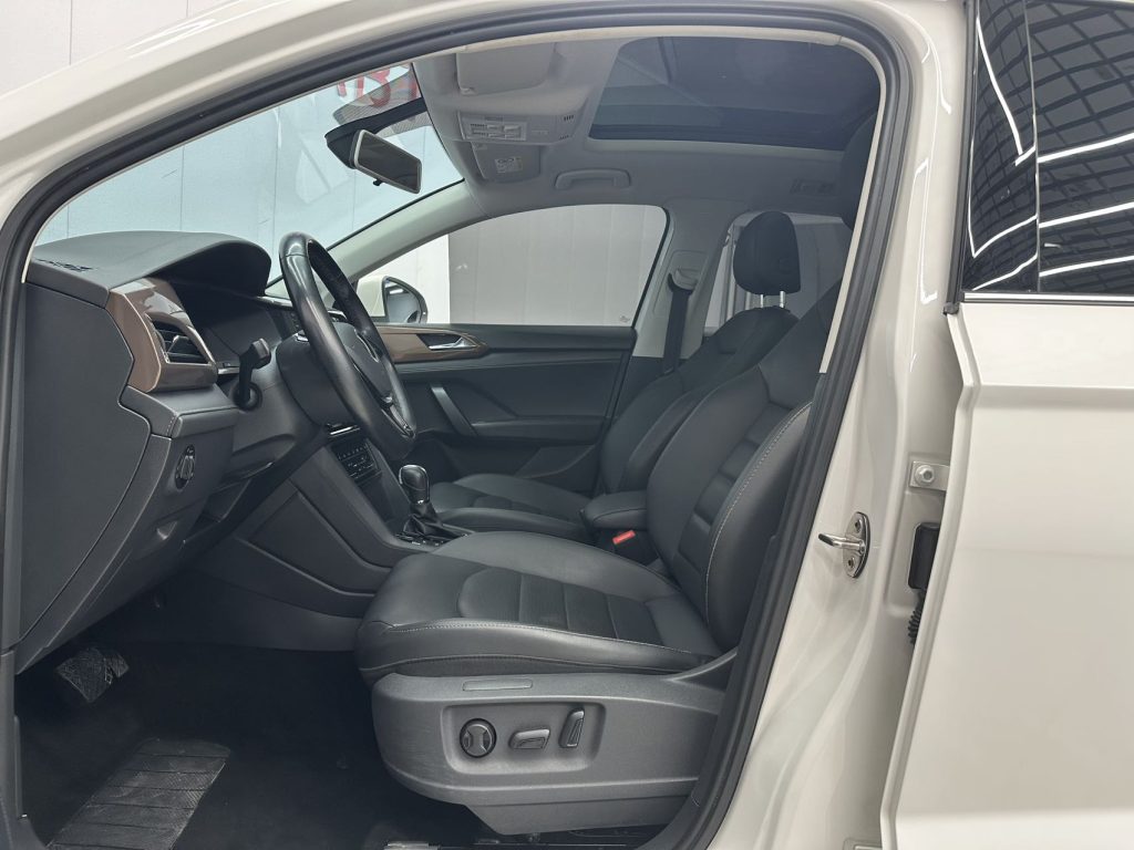 Volkswagen Tharu 2021 280TSI Two-Wheel Drive Luxury Edition PLUS - Huishida Trading