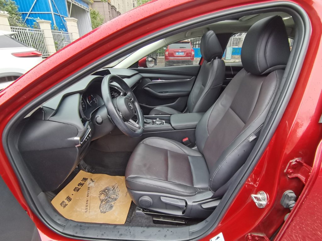 Mazda3 Axela Модель 2021 года, 2,0 л, автоматическая коробка передач, версия Elegance Edition. - Huishida Trading