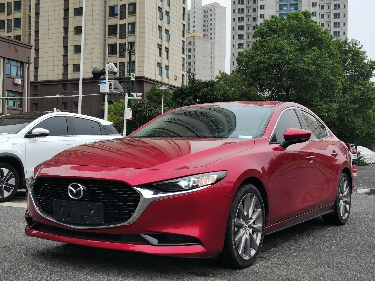 Mazda3 Axela Модель 2021 года, 2,0 л, автоматическая коробка передач, версия Elegance Edition.