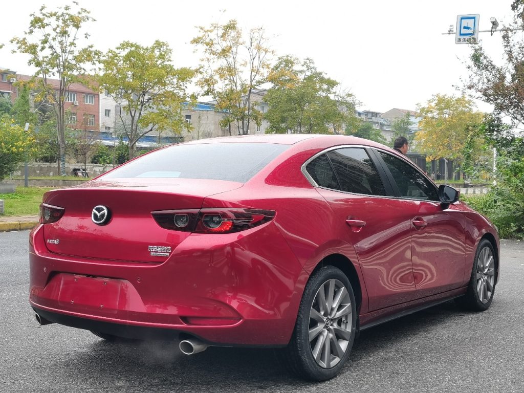 Mazda3 Axela Модель 2021 года, 2,0 л, автоматическая коробка передач, версия Elegance Edition. - Huishida Trading