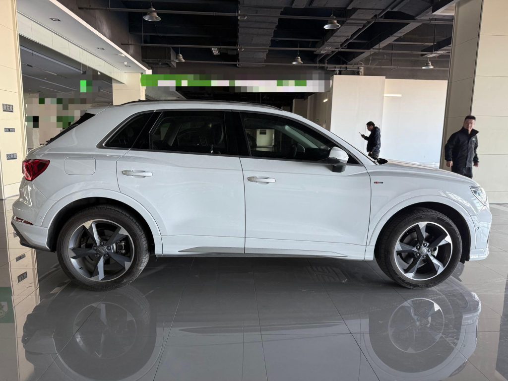 Audi Q3 2021 35 TFSI Sportline - Huishida Trading