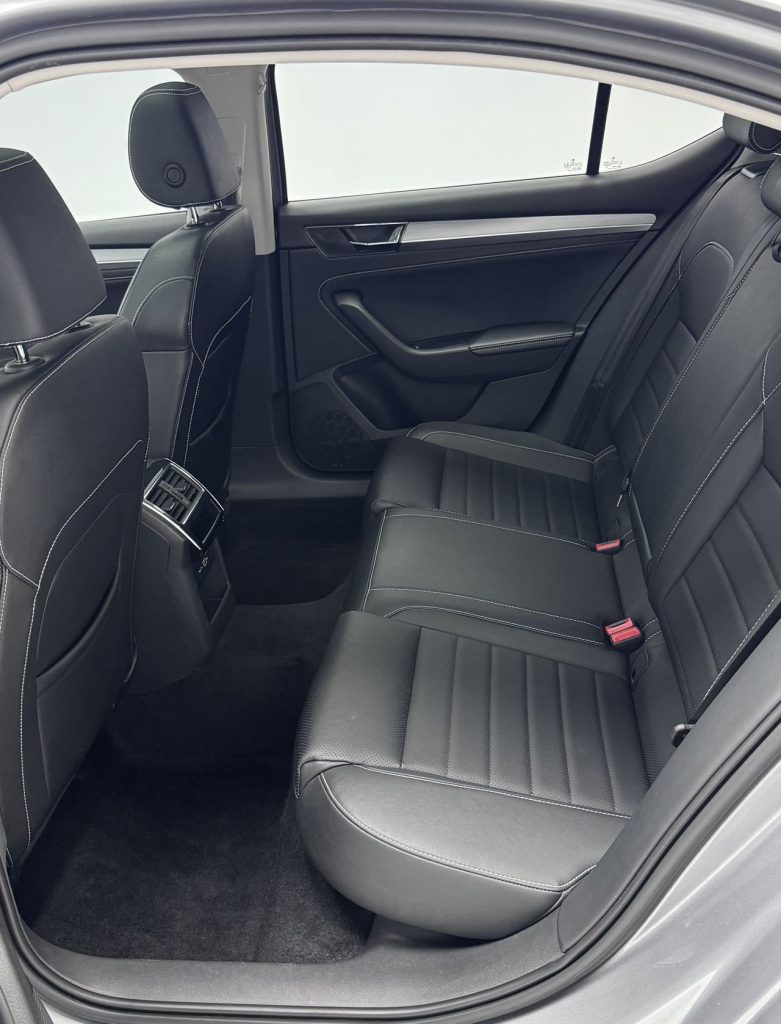 ŠKODA Superb 2021 модельного года TSI280 DSG Comfort Edition - Huishida Trading