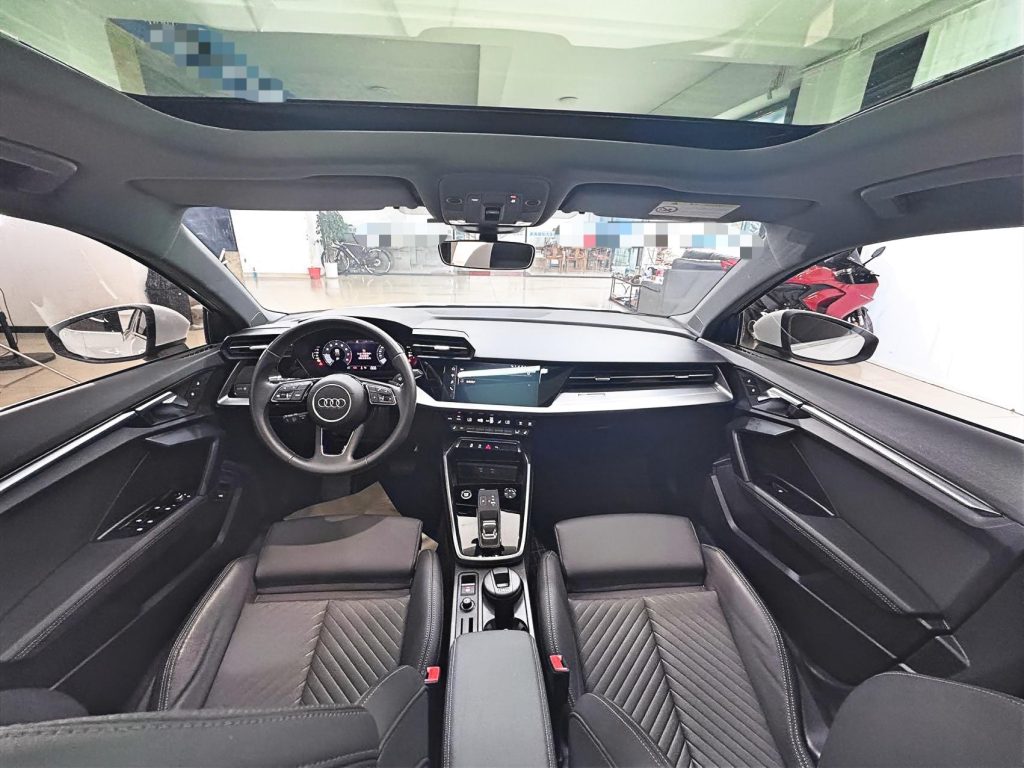 Audi A3 2022 Sportback 35 TFSI Спортивный стиль - Huishida Trading