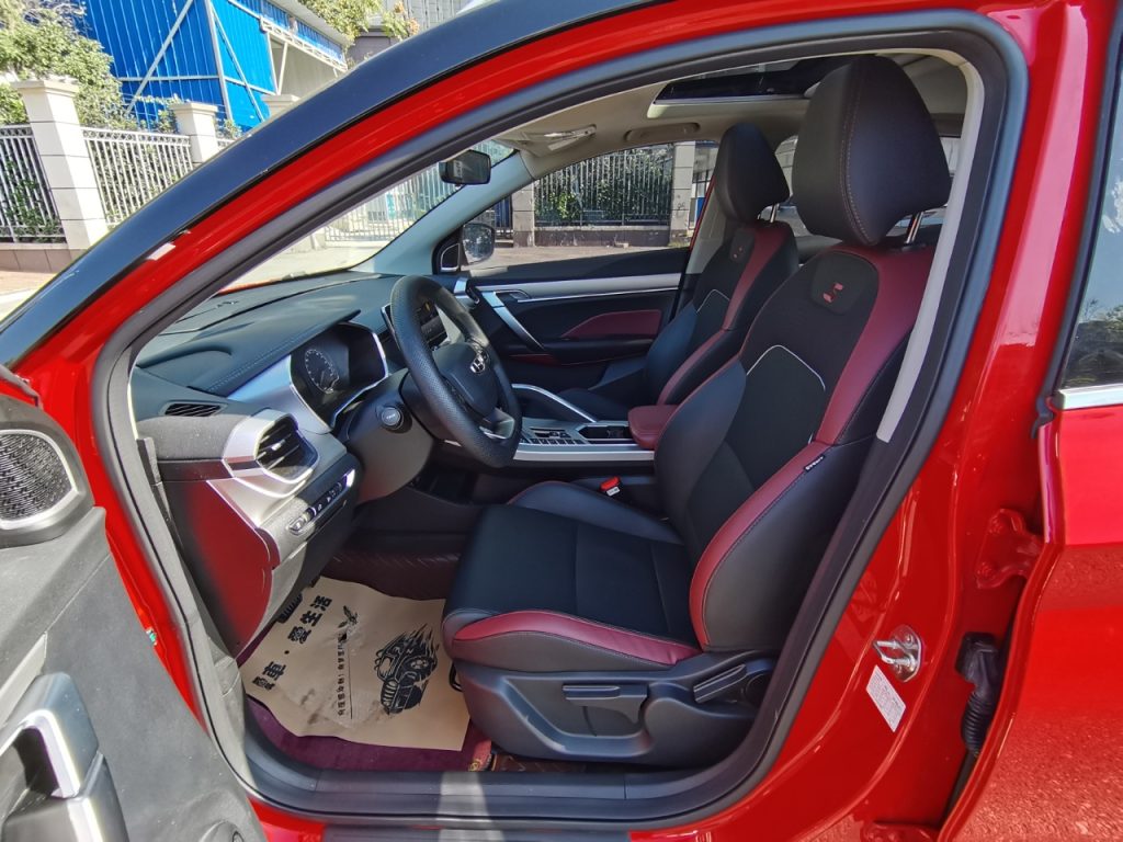 Geely Coolray Модель 2021 года 1.4T DCT Diamond Edition - Huishida Trading