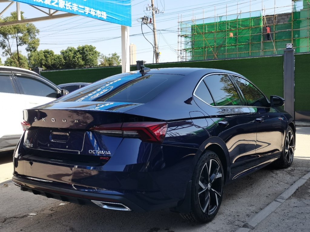 Skoda Octavia 2021 модельный год PRO TSI280 DSG Prestige Edition - Huishida Trading