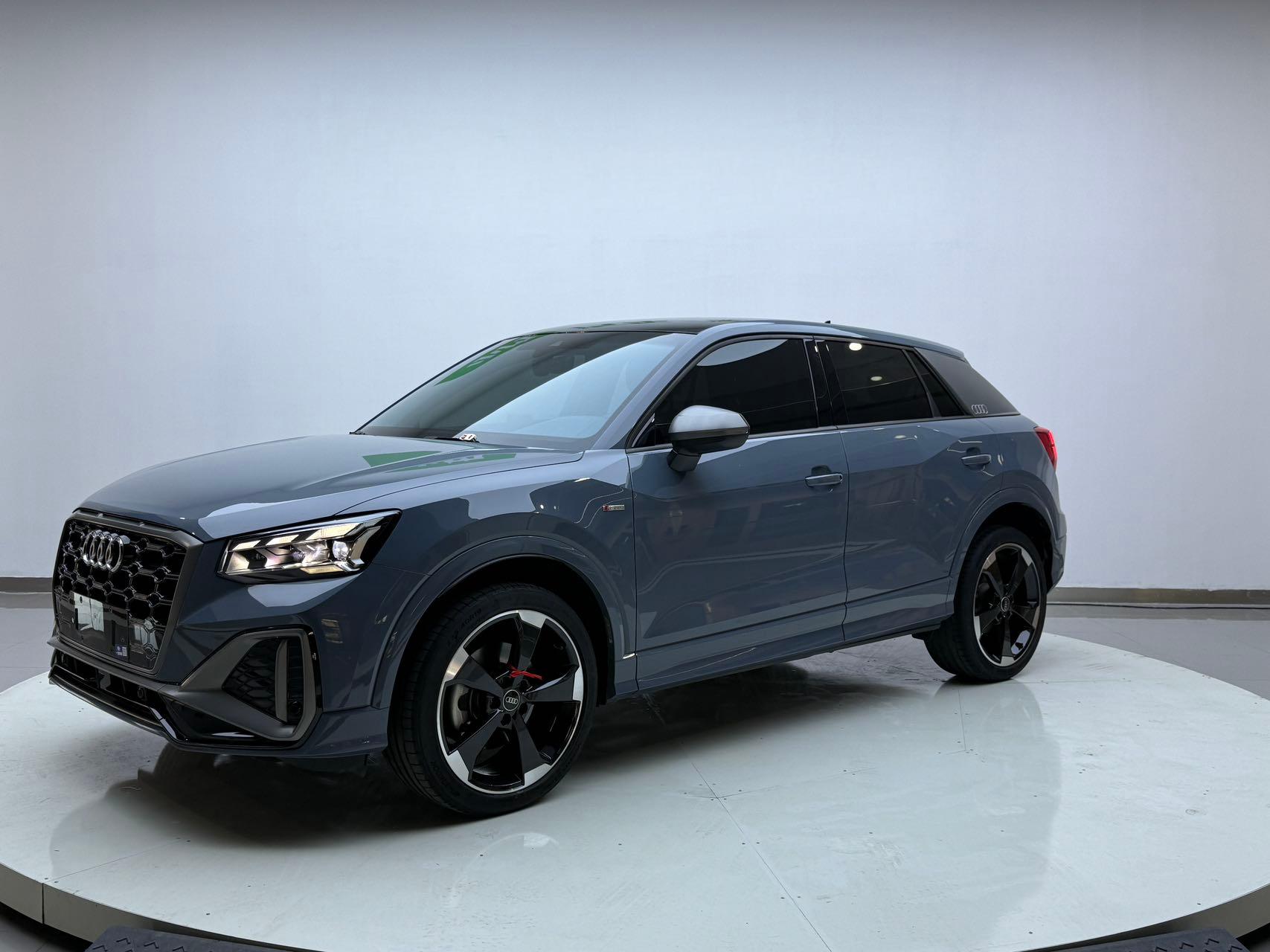 Audi Q2L  2022 Модель 35 TFSI RS Package Sport Edition