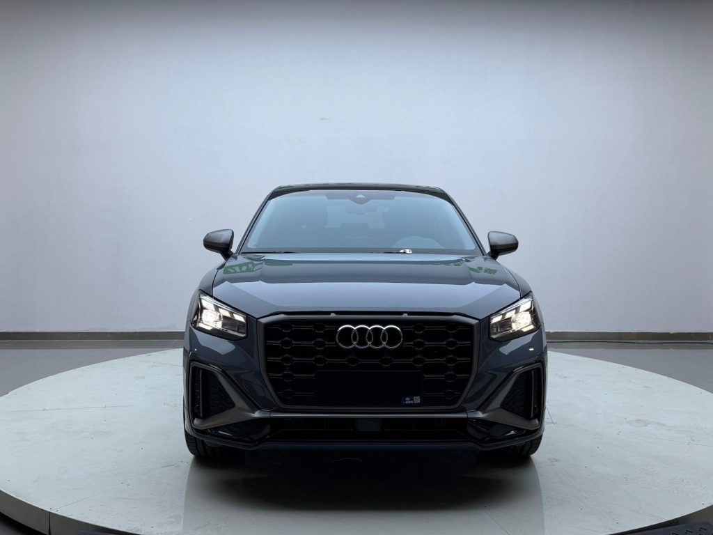 Audi Q2L 2022 Модель 35 TFSI RS Package Sport Edition - Huishida Trading