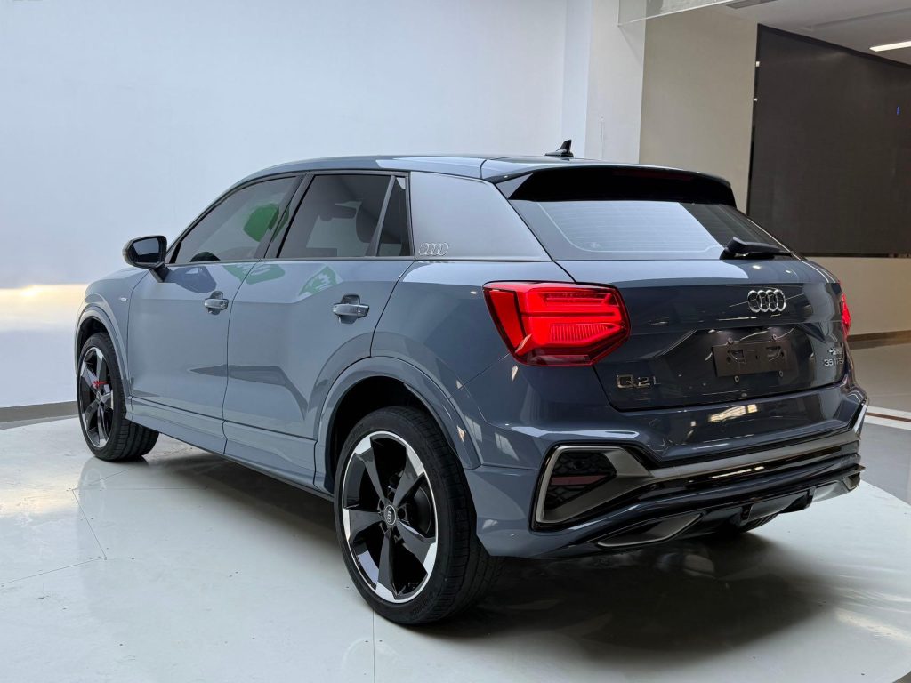 Audi Q2L 2022 Модель 35 TFSI RS Package Sport Edition - Huishida Trading