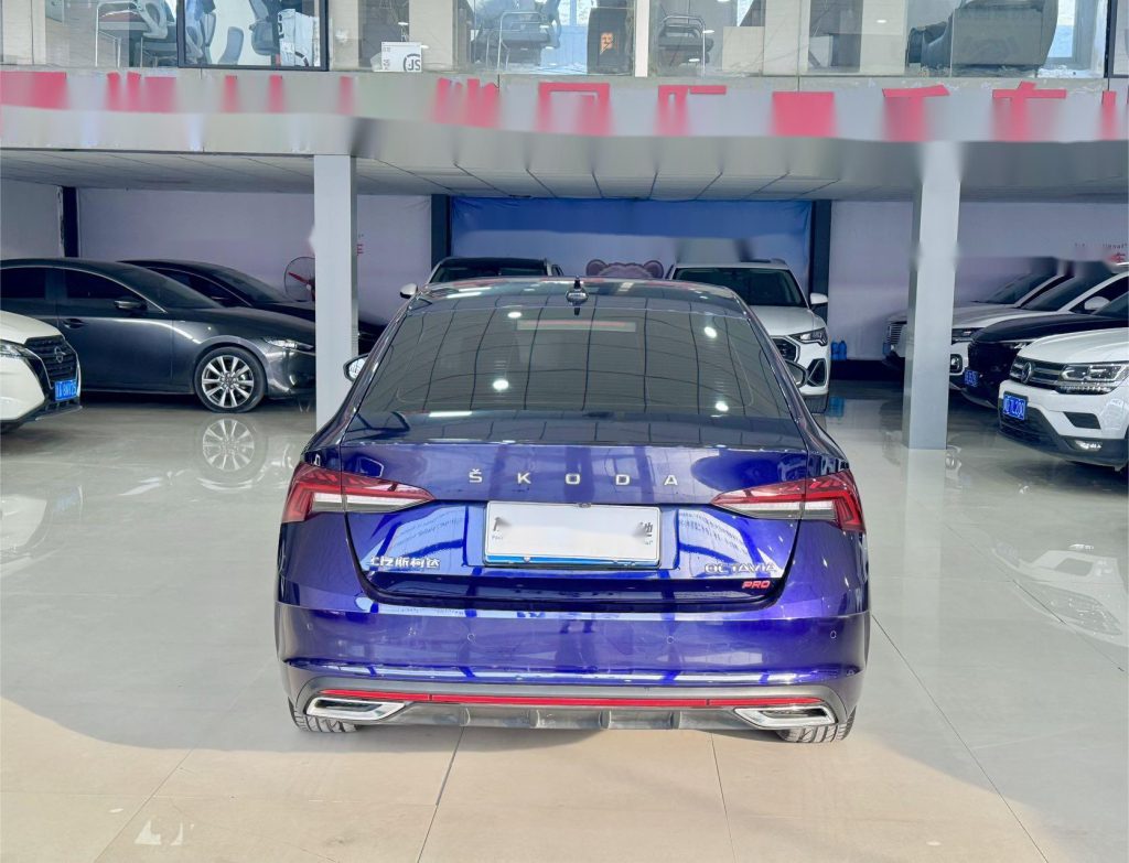 Skoda Octavia 2021 модельный год PRO TSI280 DSG Prestige Edition - Huishida Trading