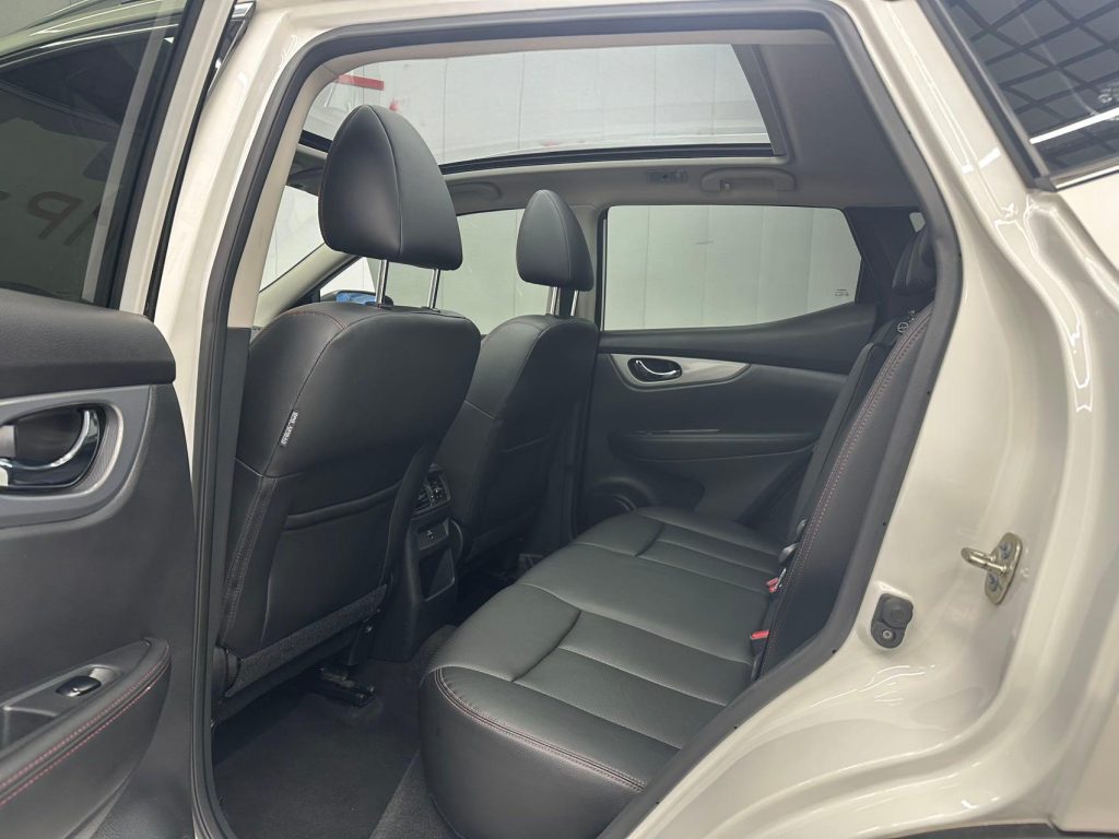 Nissan QASHQAI 2022 Model 2.0L CVT XV Premium Pro Luxury Navigation Edition - Huishida Trading