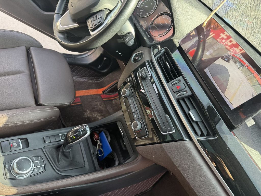 BMW X1 2021 sDrive20Li Fashion Edition - Huishida Trading