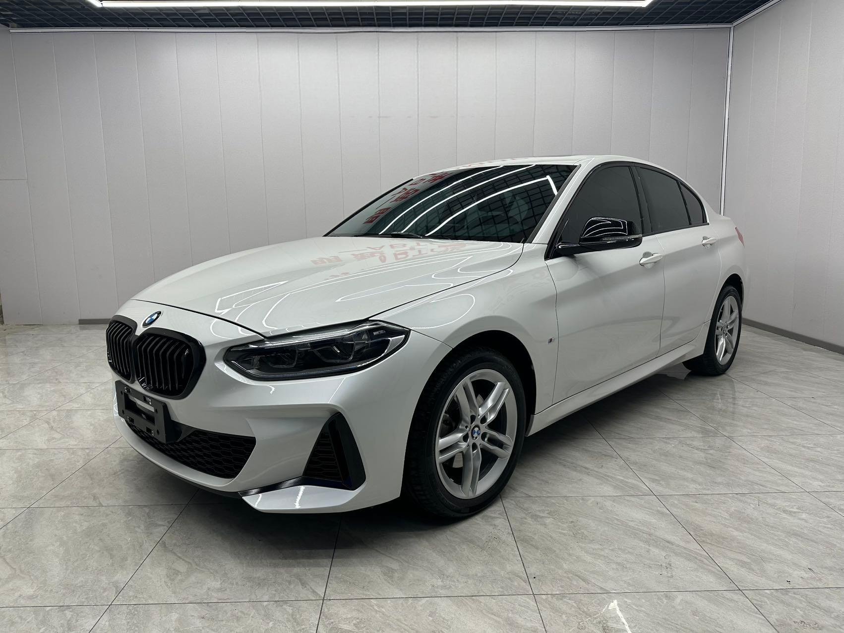BMW 1 серии  2022 120i M Sport Night Edition