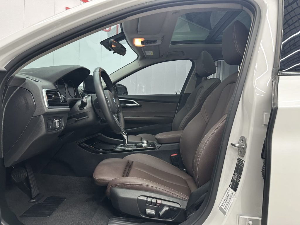 BMW 1 серии 2022 120i M Sport Night Edition - Huishida Trading