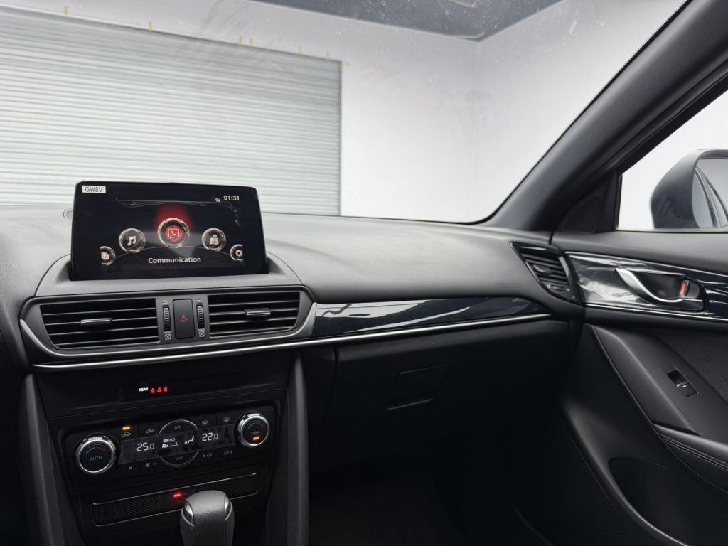 Mazda CX-4 Модель 2021 года, 2,0 л, автоматическая коробка передач, 2WD, версия SkyExplorer - Huishida Trading