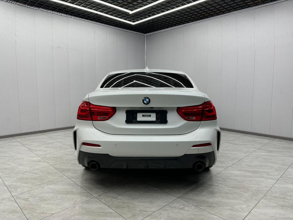 BMW 1 серии 2021 года с обновленным дизайном 120i M Sport Night Edition - Huishida Trading