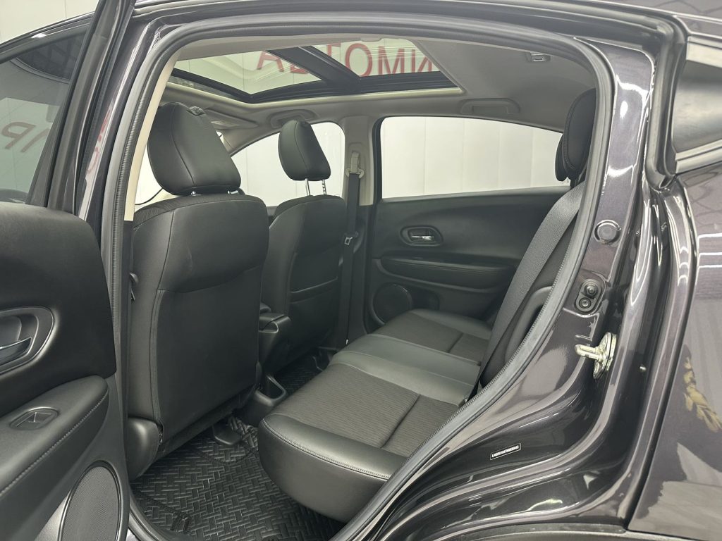 Honda Vezel 2022 года 1,5 л CVT Phantom Night Pioneer Edition - Huishida Trading