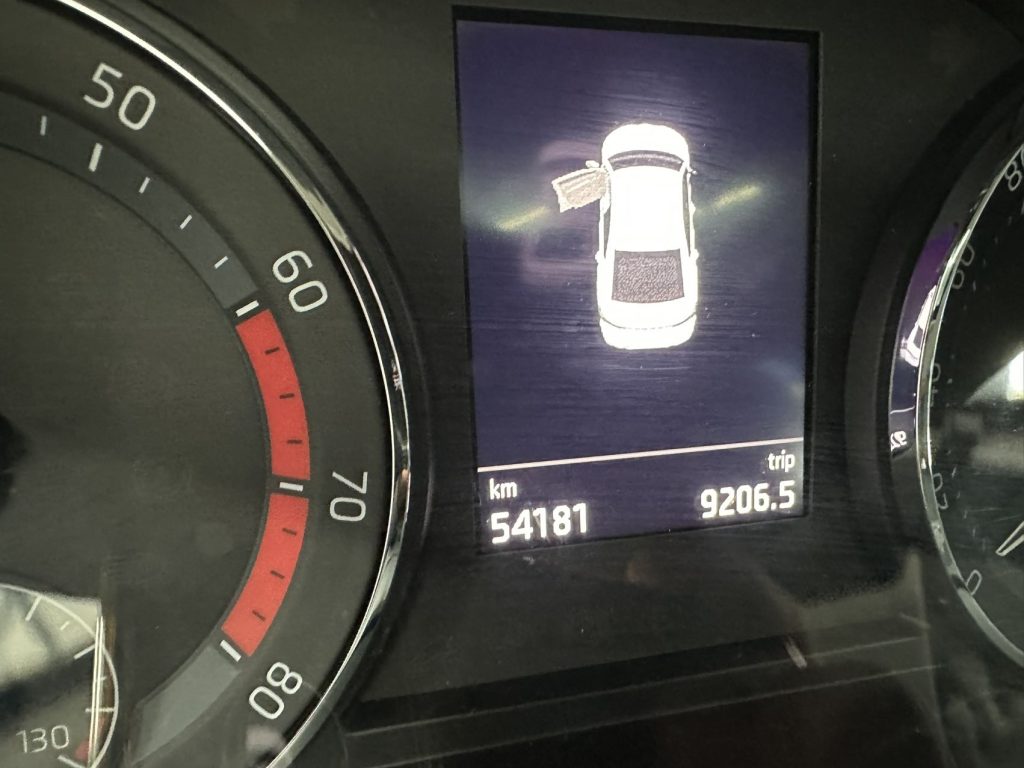 Škoda Octavia 2021 PRO TSI280 DSG Prestige Edition - Huishida Trading