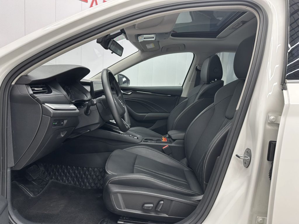 Škoda Octavia 2021 PRO TSI280 DSG Prestige Edition - Huishida Trading