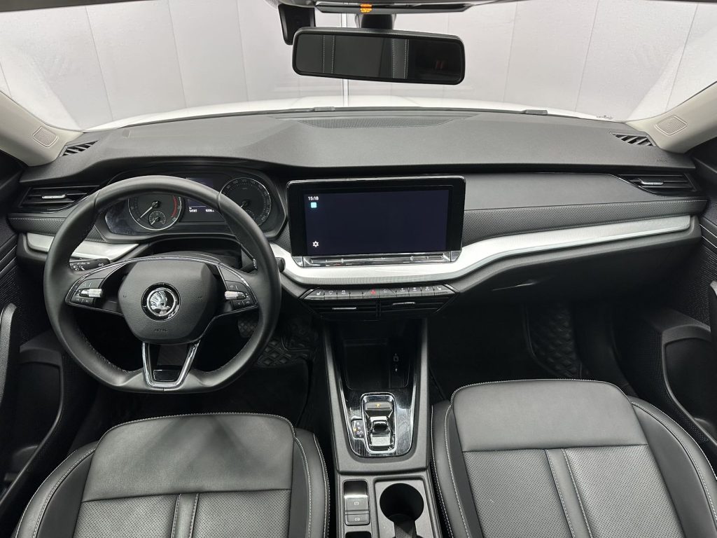 Škoda Octavia 2021 PRO TSI280 DSG Prestige Edition - Huishida Trading