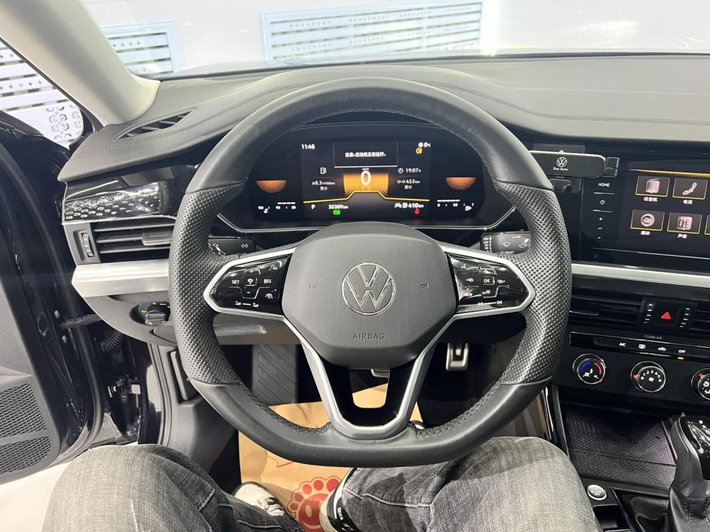 Volkswagen Passat 2022 280TSI Business Edition - Huishida Trading