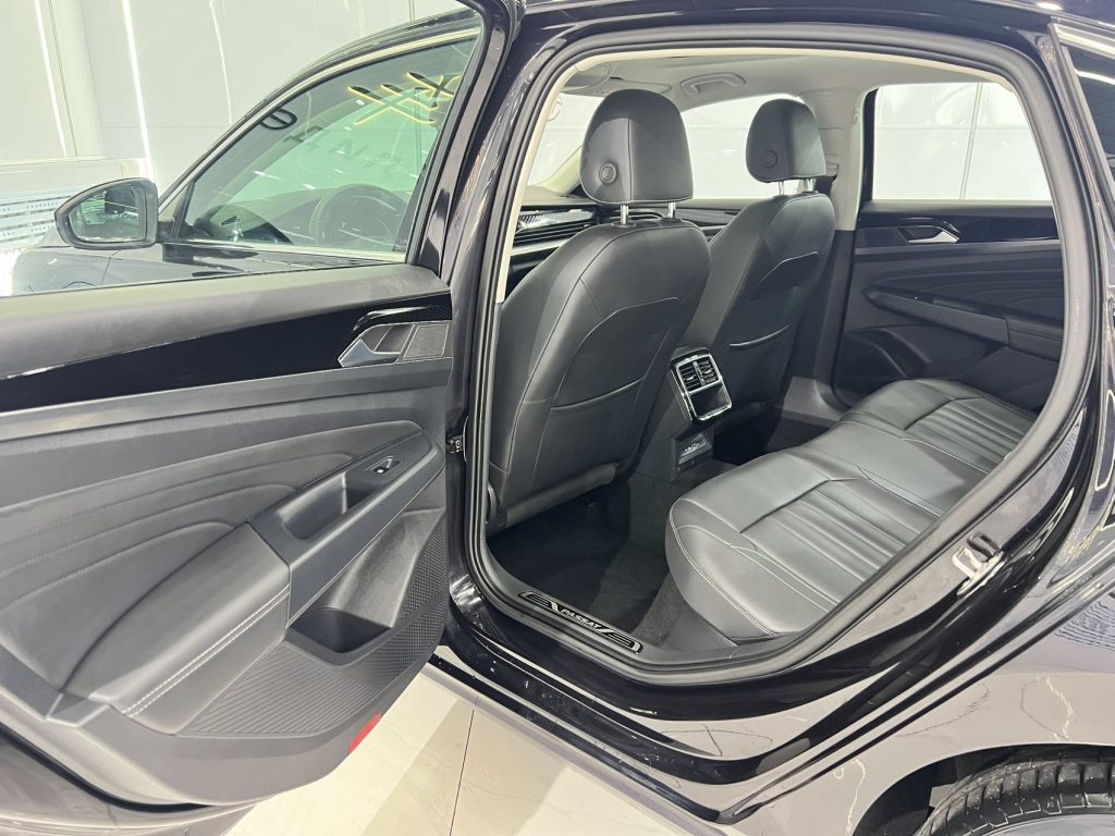 Volkswagen Passat 2022 280TSI Business Edition - Huishida Trading