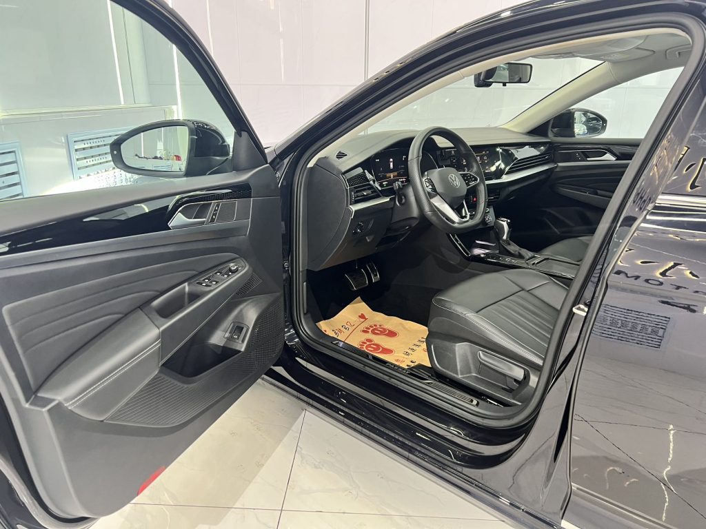 Volkswagen Passat 2022 280TSI Business Edition - Huishida Trading