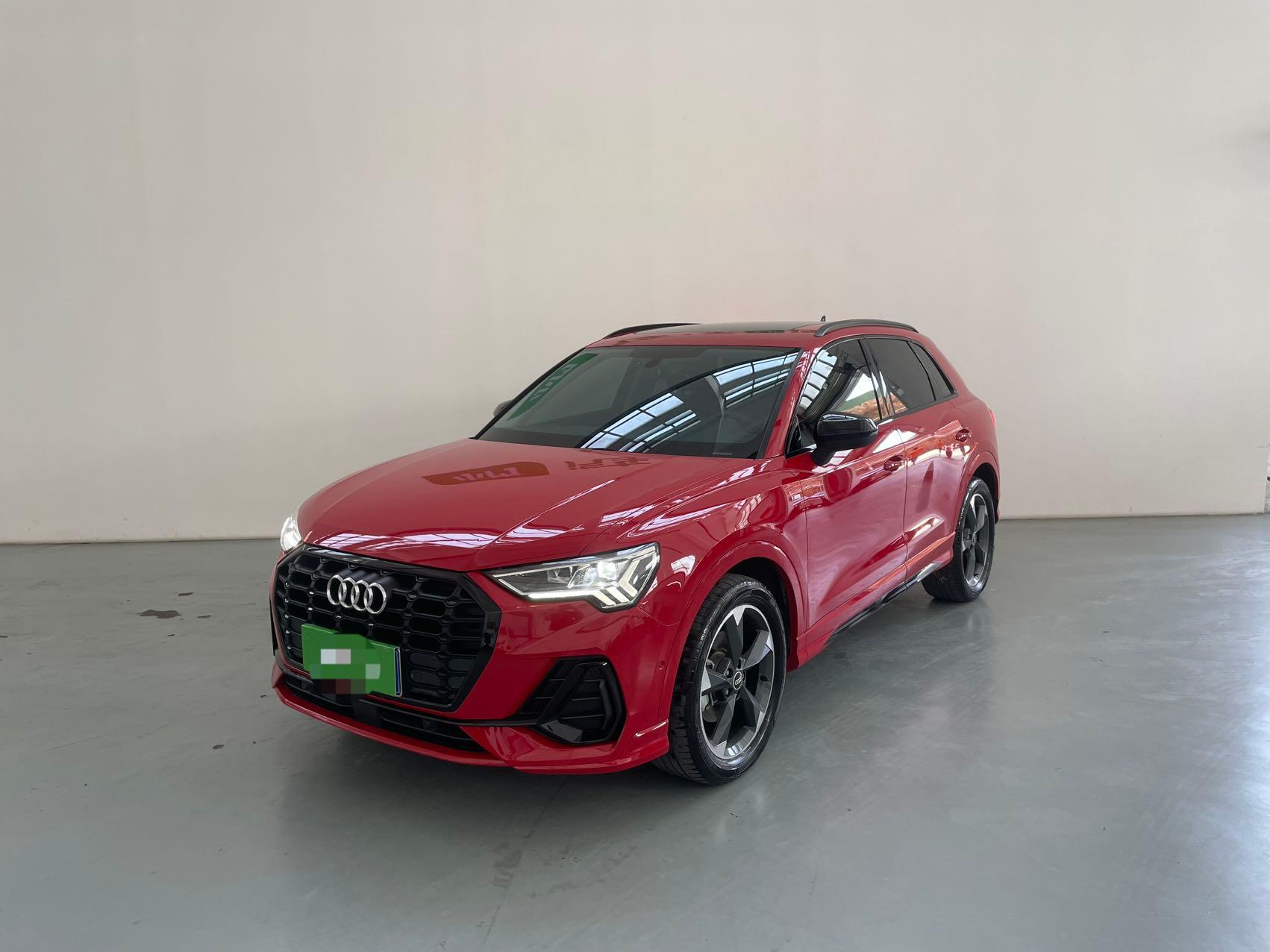 Audi Q3 2022 года  35 TFSI Sportline  National VI