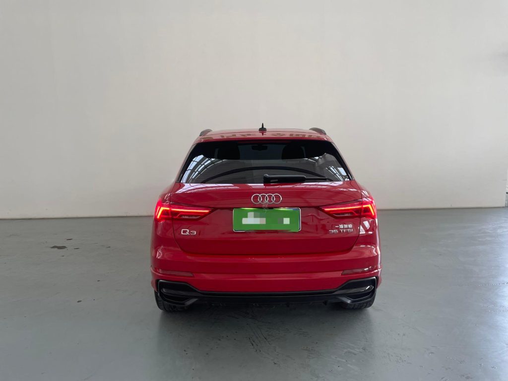 Audi Q3 2022 года 35 TFSI Sportline National VI - Huishida Trading