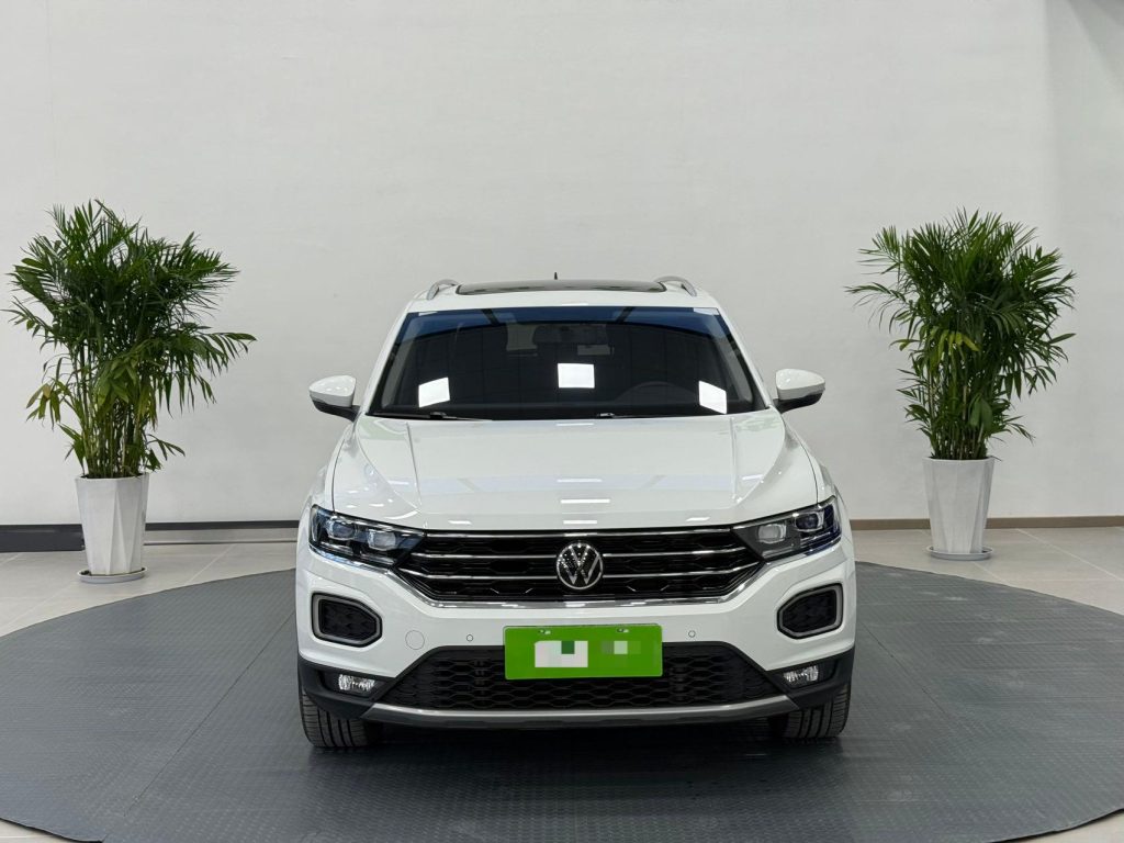 Volkswagen T-ROC 2022 года 280TSI DSG Передний привод Comfort PLUS - Huishida Trading